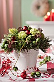 CHRISTMAS TABLE BOUQUET OF DIANTHUS, PINUS AND SKIMMIA