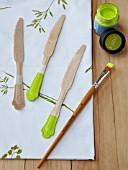 WOODEN CUTLERY PAINTED GREEN, BOTANICAL TABLE PROJECT