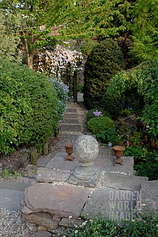 PATH_AND_STEPS_IN_COUNTRY_GARDEN_WITH_STONE_BALL_AND_URNS