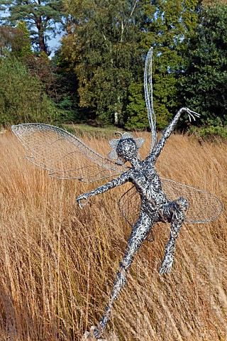 Metal_Fairy_garden_sculpture