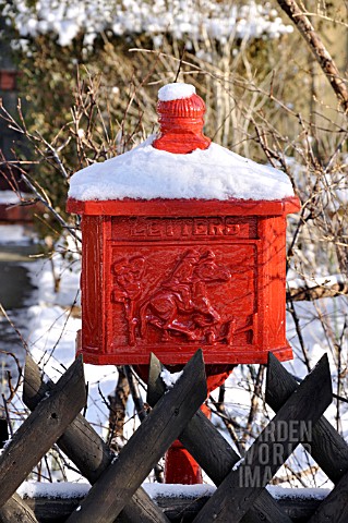 SNOWCOVERED_LETTERBOX