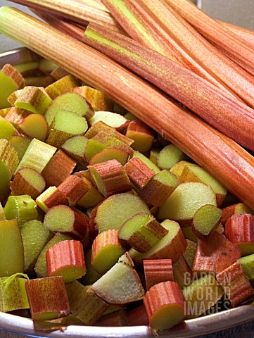 RHUBARB_FOR_COOKING_AND_FREEZING